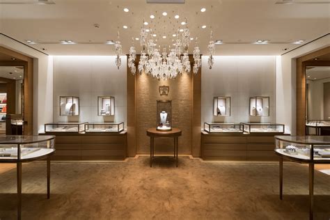 Cartier Takashimaya Osaka: fine jewelry, watches, accessories at .